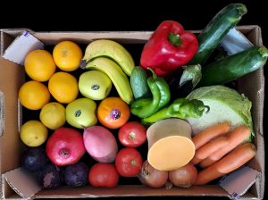 Cesta de frutas y verduras de temporada